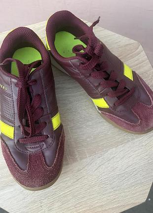 Шкіряні кросівки skechers 33 розмір