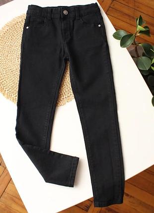 Базові чорні джинси скінні denim co 7-8 років