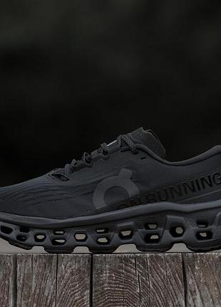 On cloudtilt cloudrunner black 5