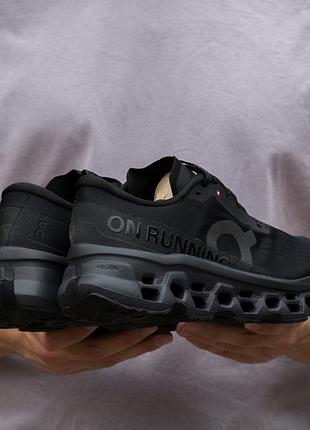 On cloudtilt cloudrunner black 3