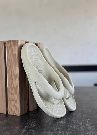 Шльопанці crocs