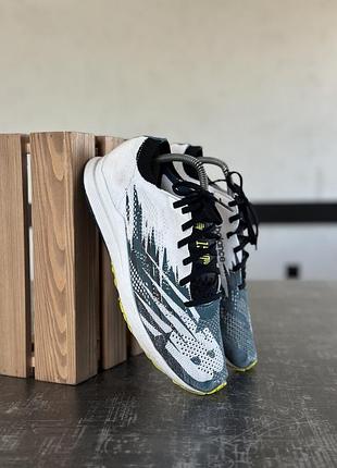 Кросівки new balance