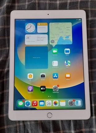 Apple ipad 5 32gb silver (a1822) — чистый icloud, акб 90%