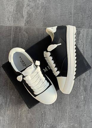 Numeris black lether 4