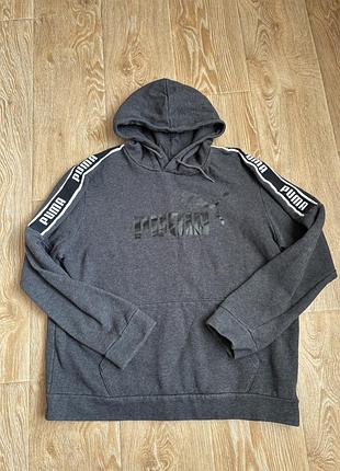 Темно-сіре чоловіче худі puma amplified hoody fl з фірмовими лампасами на рукавах та великим принтом логотипа на грудях