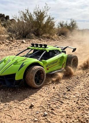 Гоночна машинка extreme 1:24 салатова (без пульта)