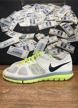 Кросівки, nike, чоловічі, мають сірий колір, розмір 44,5 , розмір устілки 28,5 сантиметрів.