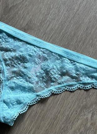 Новые,кружевные трусики-стринги victoria's secret