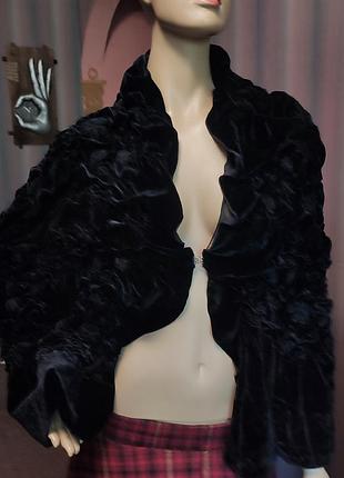 Нарядная велюровая с вышивкой накидка. glorgio armani. италия. s-l