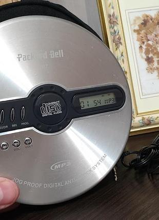 Портативний cd/mp3-плеєр packard bell pb-op7 (з англії) + чохол та навушники