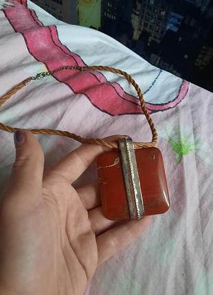 Ланцюжок з натуральним каменем 4×4 см.