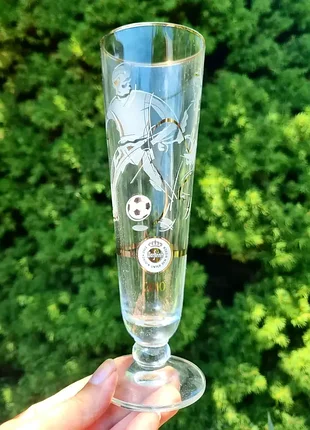 Коллекционный пивной бокал warsteiner "defense" (защита). футбол.