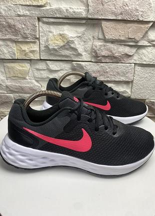 Оригінальні кросівки nike revolution