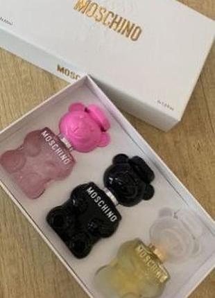 Подарунковий набір парфумів moschino toy (3 мініатюри)