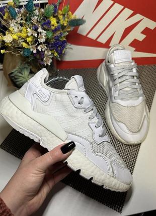 Оригинальные кроссовки adidas