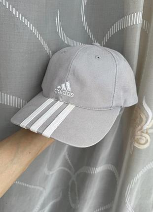 Вінтажна кепка бейсболка adidas 2000 кепка адідас оригінал вінтаж бейсболка adidas не глибока s-m