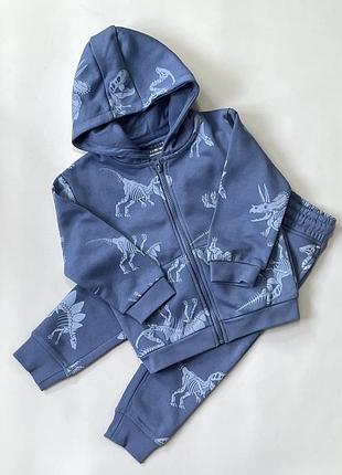 Костюм фірми primark