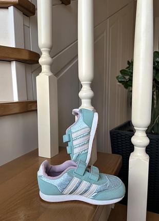Дитячі кросівки adidas