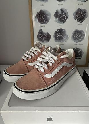 Жіночі кеди vans