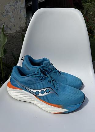 Кросівки saucony triumph 22