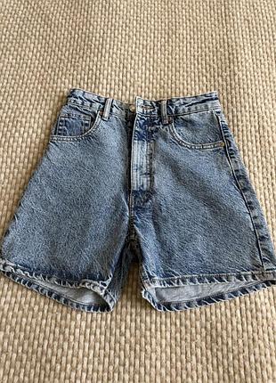 Джинсові шорти жіночі zara світло-блакитні, розмір eur 32 / usa 0 / mex 22. матеріал: денім. виробник: бангладеш. стан: б/в, хороший