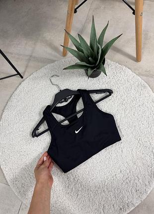 Топ від nike