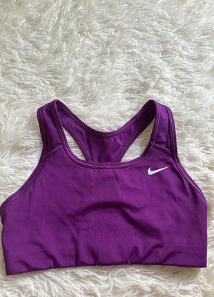 Топ від nike
