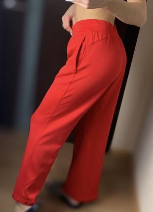 Жіночі спортивні штани nike червоні кльош спортивки найк вінтаж adibreak4 фото