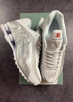 Nike shox r4 white 7