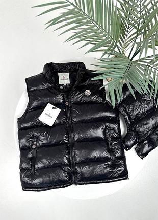 Жилетка moncler чорного кольору