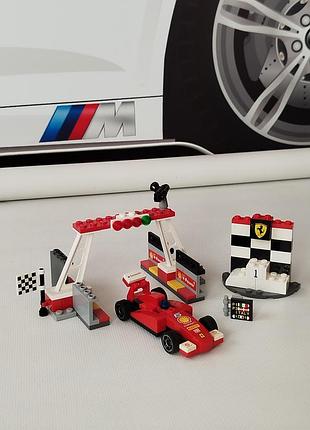 Колекційний набір lego ferrari shell v-power (2 в 1) — болід 30190 + фініш 30194