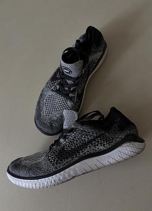 Жіночі бігові кросівки nike flyknit