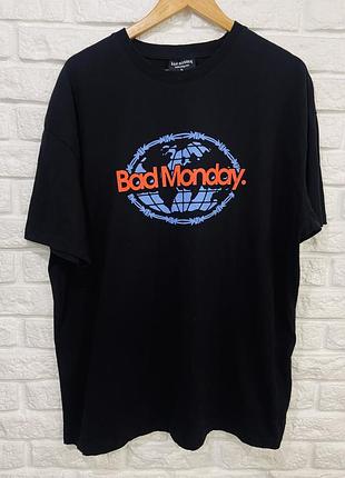 Футболка bad monday