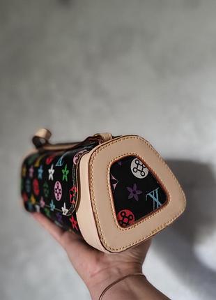 Маленька сумочка lv 2