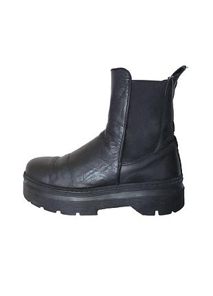 Шкіра челсі pavement Данія 37 eur, устілка 24 см