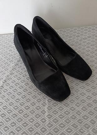 Туфлі жіночі m&s  40р