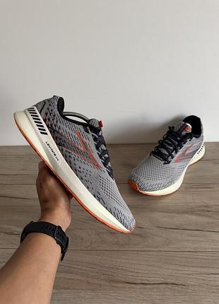 Кросівки brooks levitate 5 оригінал
