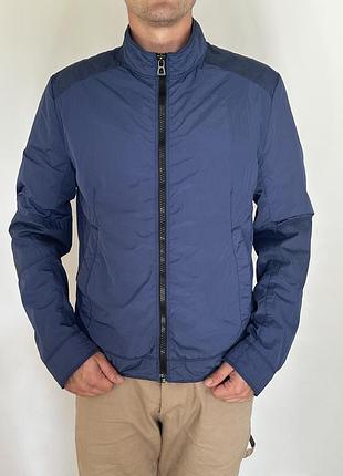 Куртка  boss. оригінал. 52 розмір  l..