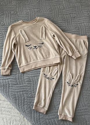 Костюм для дівчинки 110р