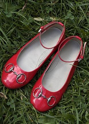 Дитячі шкіряні лакові туфлі gucci