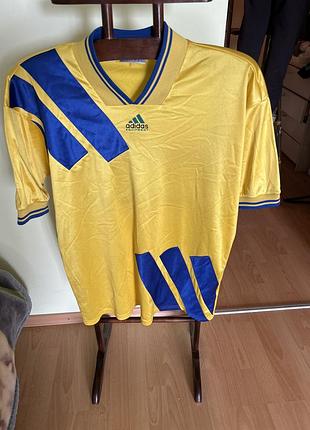 Футболка брендова adidas