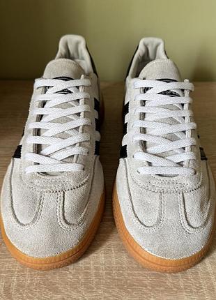 Кроссовки adidas special