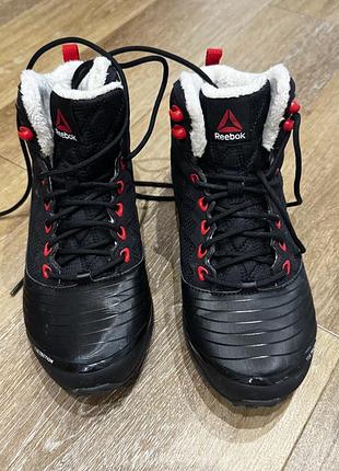 Кросівки жіночі reebok arctic sugar black cn1842