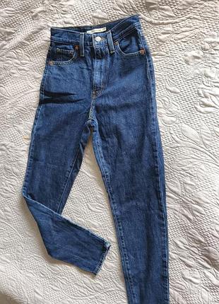 Джинсы levi's 23р.женские оригинал