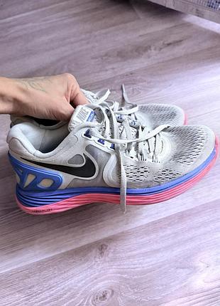 Кроссовки nike