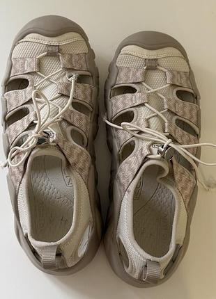 Босоніжки keen розмір 40 по устільці 26,5