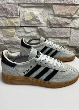 Оригінальні кросівки adidas spezial
