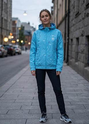 Жіноча класна вітровка від adidas оригінал с /куртка вітровка