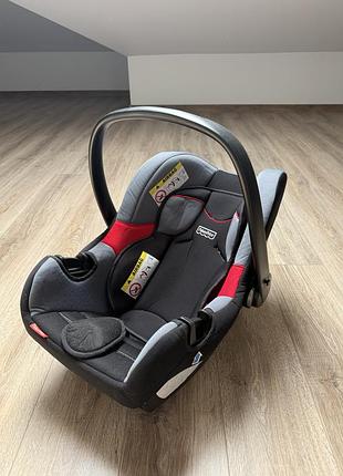 Дитяче автокрісло-переноска fisher price