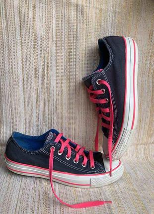Стильные кроссовки, фирма converse